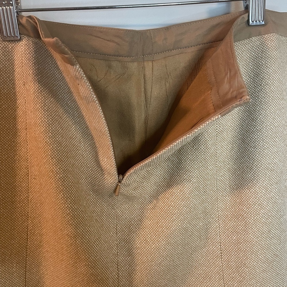 Banana Republic Retro Camel Wool skirt fit and flare women’s size 6 - Picture 3 of 7
